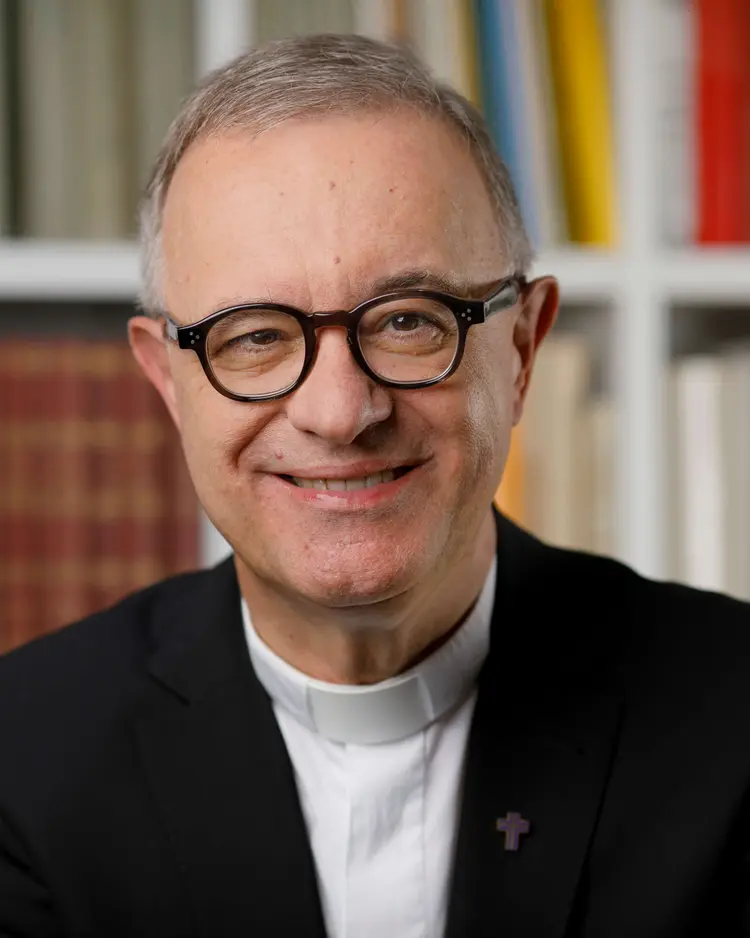 Landesbischof Dr. h. c. Frank Otfried July hat Gäste aus aller Welt zur ersten ökumenischen Viste nach Württemberg eingeladen.