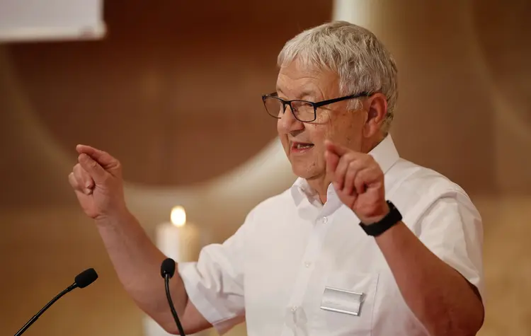Hellger Koepff, Vorsitzender des theologischen Ausschusses.