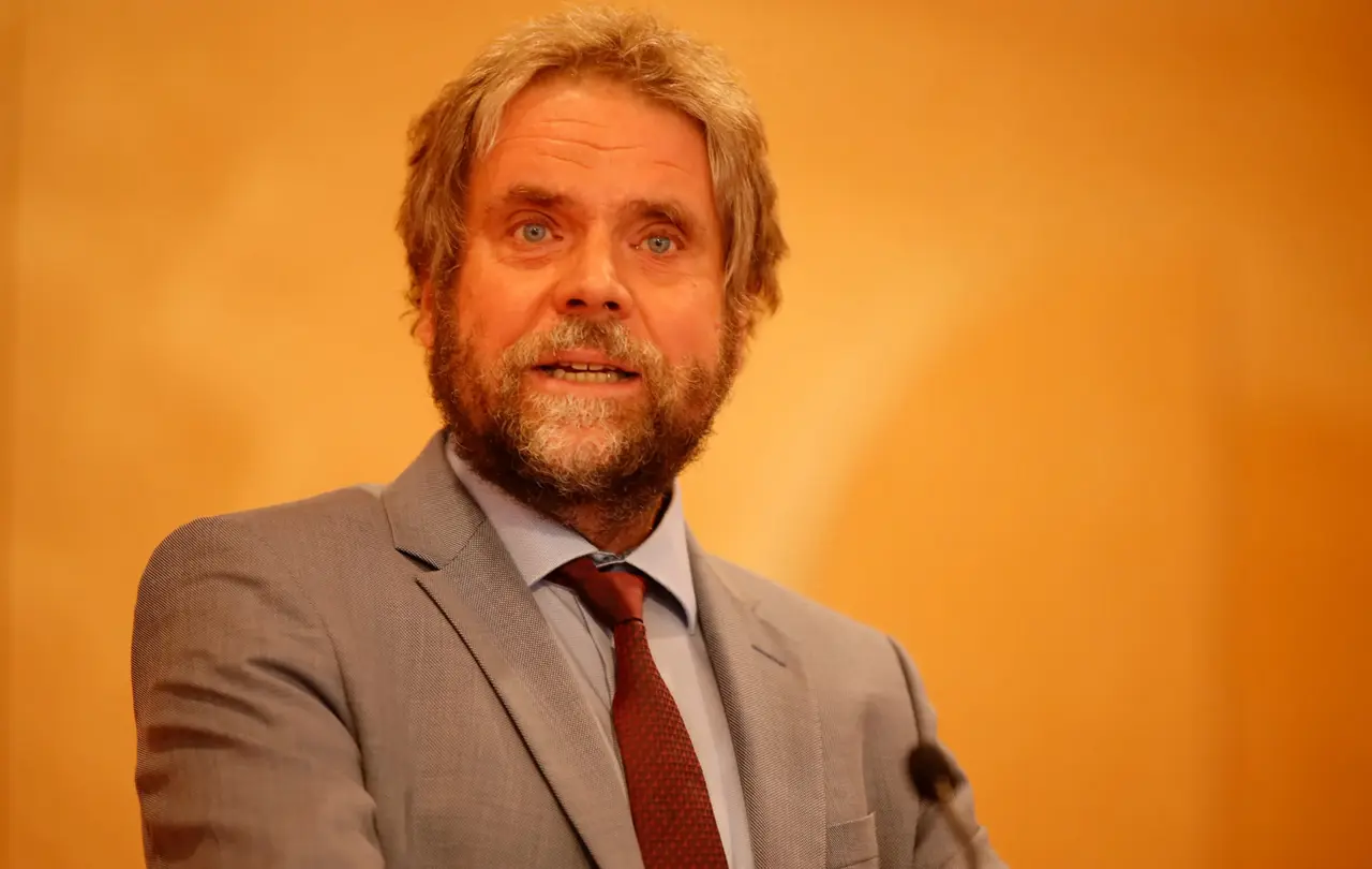 Professor Dr. Martin Plümicke spricht für den Gesprächskreis „Offene Kirche"