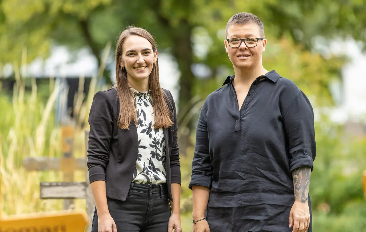 Stephanie Hecke und Nicole Bornkessel.