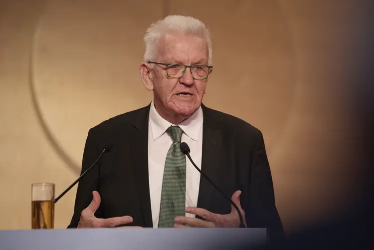 Ministerpräsident Winfried Kretschmann spricht ein Grußwort zur 17. Württembergischen Evangelischen Landessynode Winfried Kretschmann, Ministerpräsident des Landes Baden-Württemberg