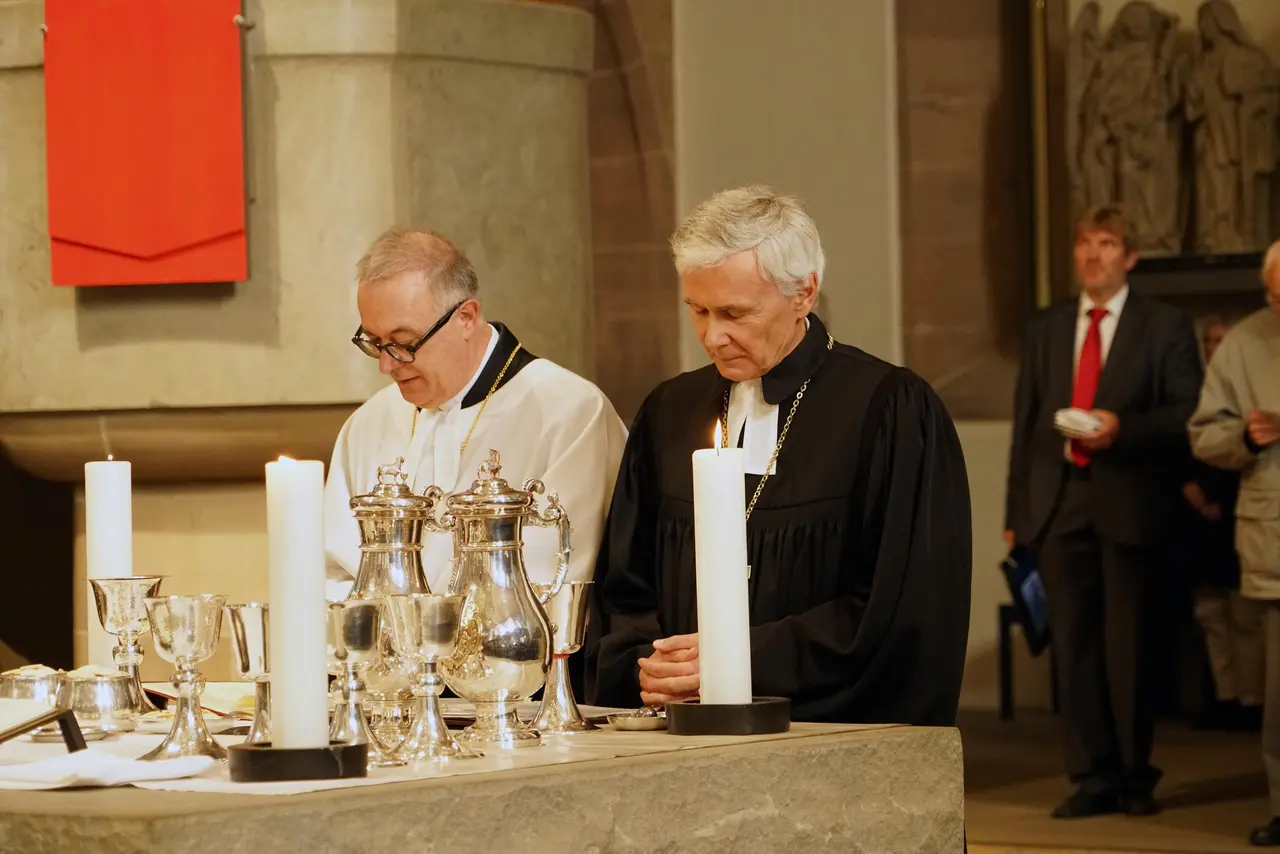 Reformation in Stuttgart Landesbischof Dr. h. c. Frank Otfried July (Württemberg) und Landesbischof Prof. Dr. Jochen Cornelius-Bundschuh (Baden)