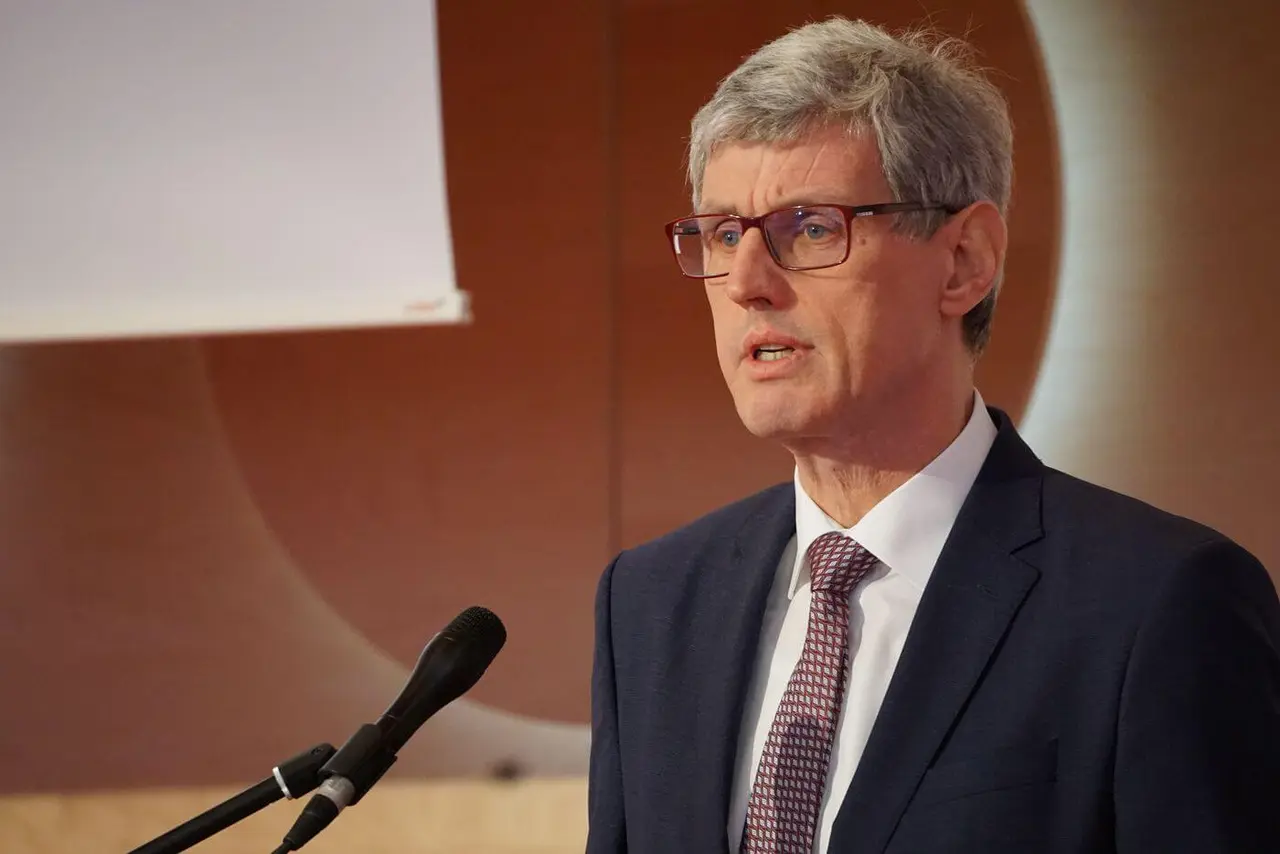 Prof. Dr. Christian Heckel