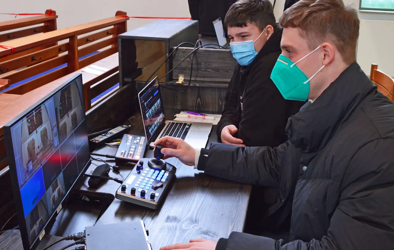 In der Ev. Kirchengemeinde Eningen unter Achalm werden alle Gottesdienste gestreamt