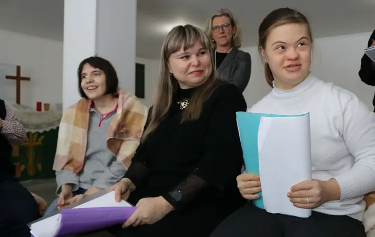 Ohne die Angebote im Gemeindezentrum säßen die jungen Leute den ganzen Tag zuhause.