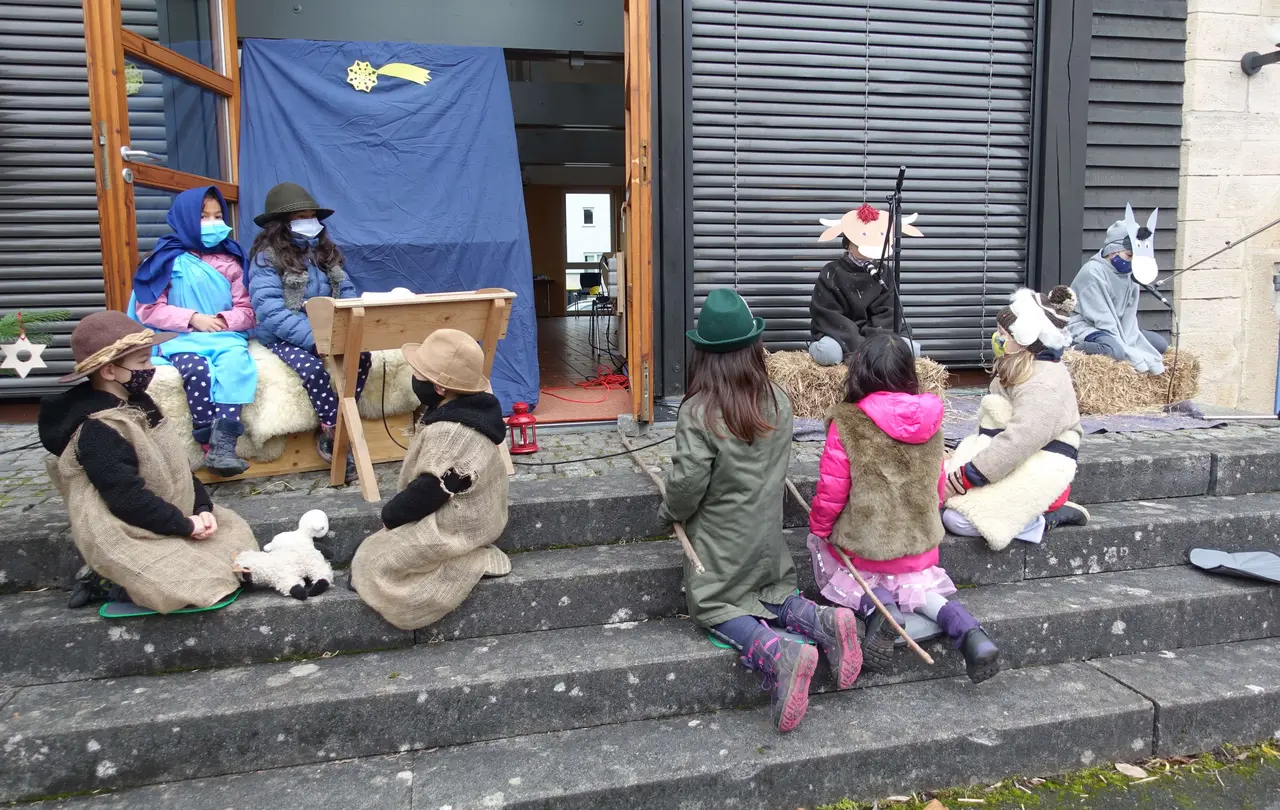 Das Krippenspiel gehört für viele Familien zu Weihnachten.