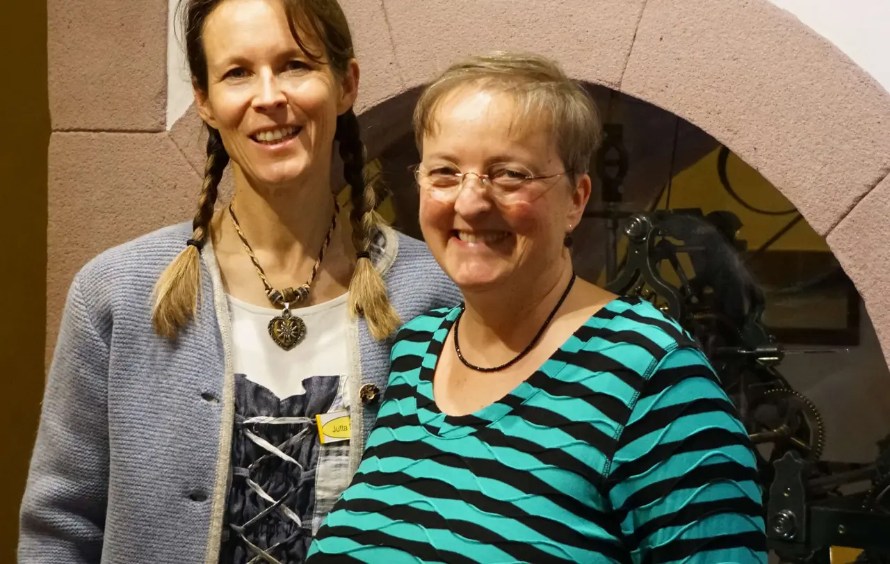 „Frau Hauber ist einfach vorbeigekommen, hat sich vorgestellt und gesagt, dass sie bereit wäre, auch bei uns im Haus etwas zu machen“, sagt Jutta Möhrle, die zusammen mit ihrem Mann Jörg ein Hotel in Baiersbronn führt.