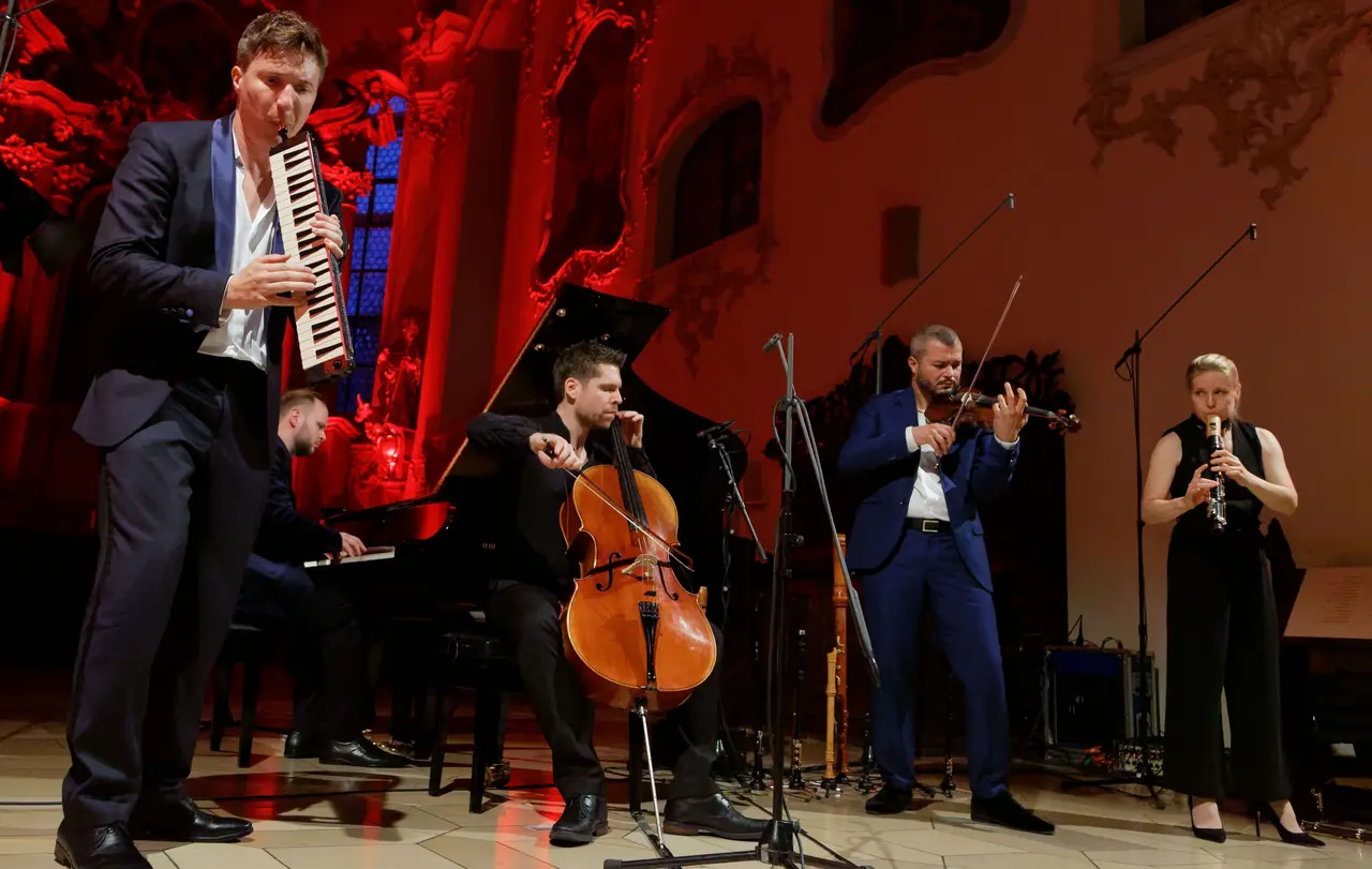 Das Ensemble „Spark“ spielte in der Augustinuskirche und trat mit dem Countertenor Valus Sabadus auf.