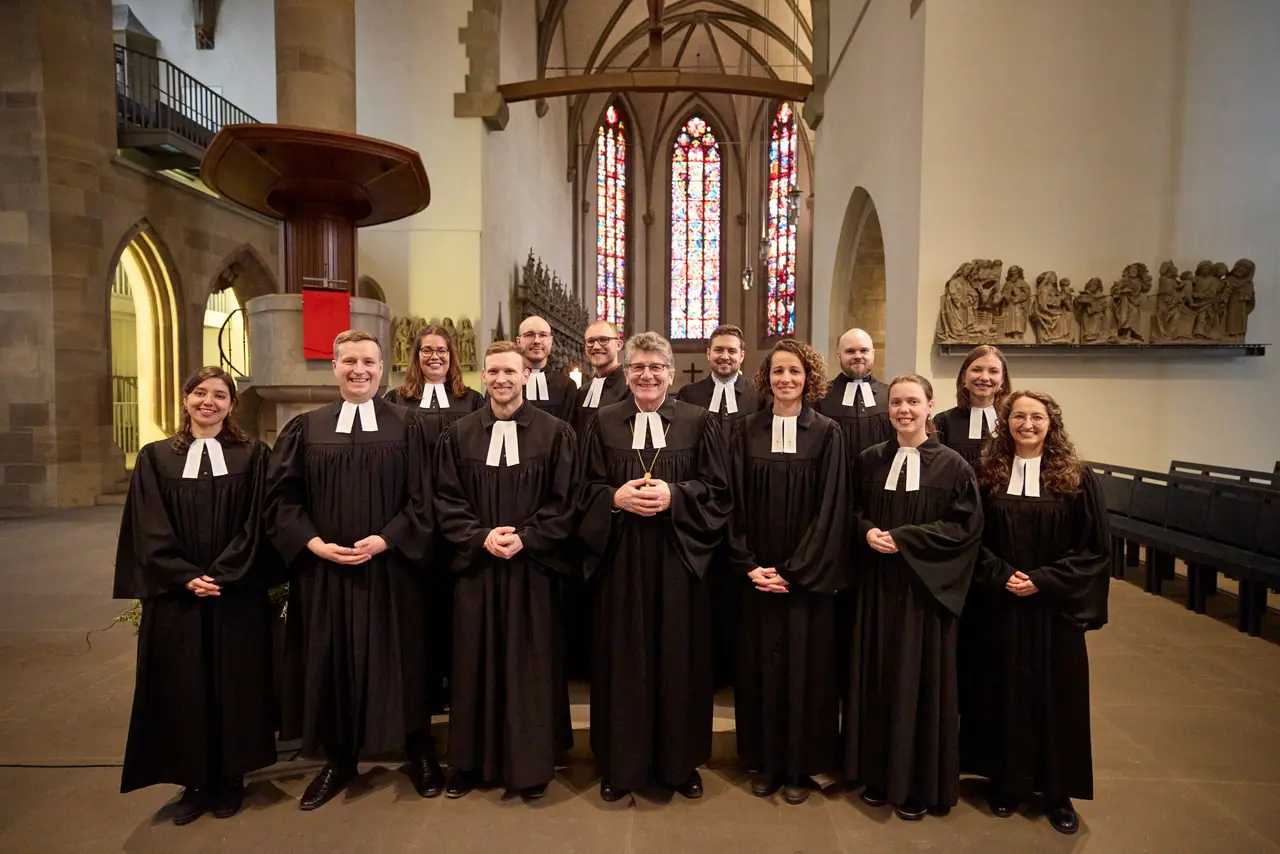 Ordinationsfeier in der Stiftskirche Stuttgart in Februar 2025. Mitte: Landesbischof Ernst-Wilhelm Gohl Ordinationsfeier in der Stiftskirche Stuttgart in Februar 2025. Mitte: Landesbischof Ernst-Wilhelm Gohl