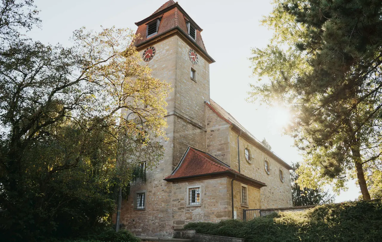 Die Martinskirche in Roßfeld