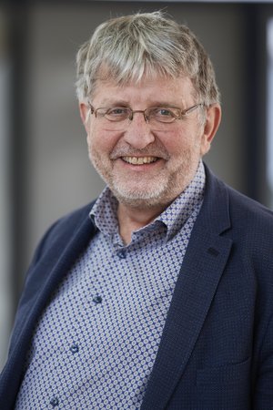 Dr. Martin Brändl