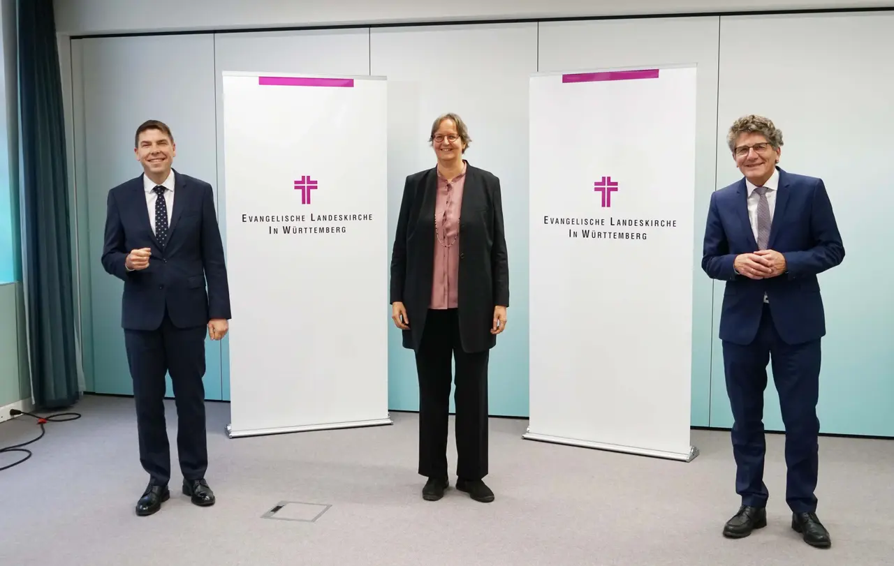 Die Kandidierenden für die Bischofswahl 2022: Gottfried Heinzmann, Dr. Viola Schrenk, Ernst-Wilhelm Gohl (v.l.n.r.)