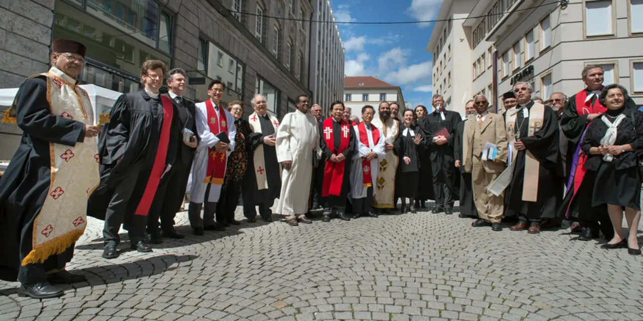 Die weltweite Ökumene und partnerschaftlichen Kontakte spielen in der Evangelischen Landeskirche in Württemberg eine wichtige Rolle. Hier der Tag der weltweiten Kirche in Stuttgart, der jährlich gefeiert wird.