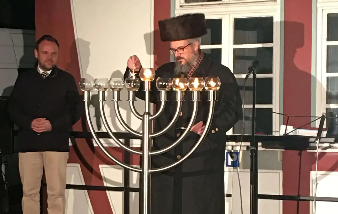 Chanukkafest vor der Synagoge in Esslingen