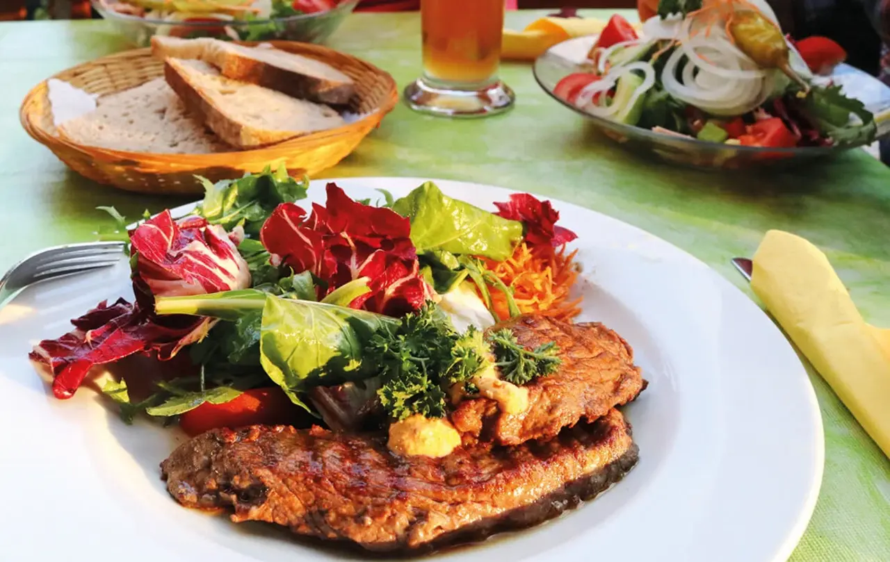 „Alle Einkehrorte sind ausprobiert", sagt Steidel. „Das Dorfgasthaus und die Kirche, der stille Wanderweg und das viel besuchte Ausflugsziel.“