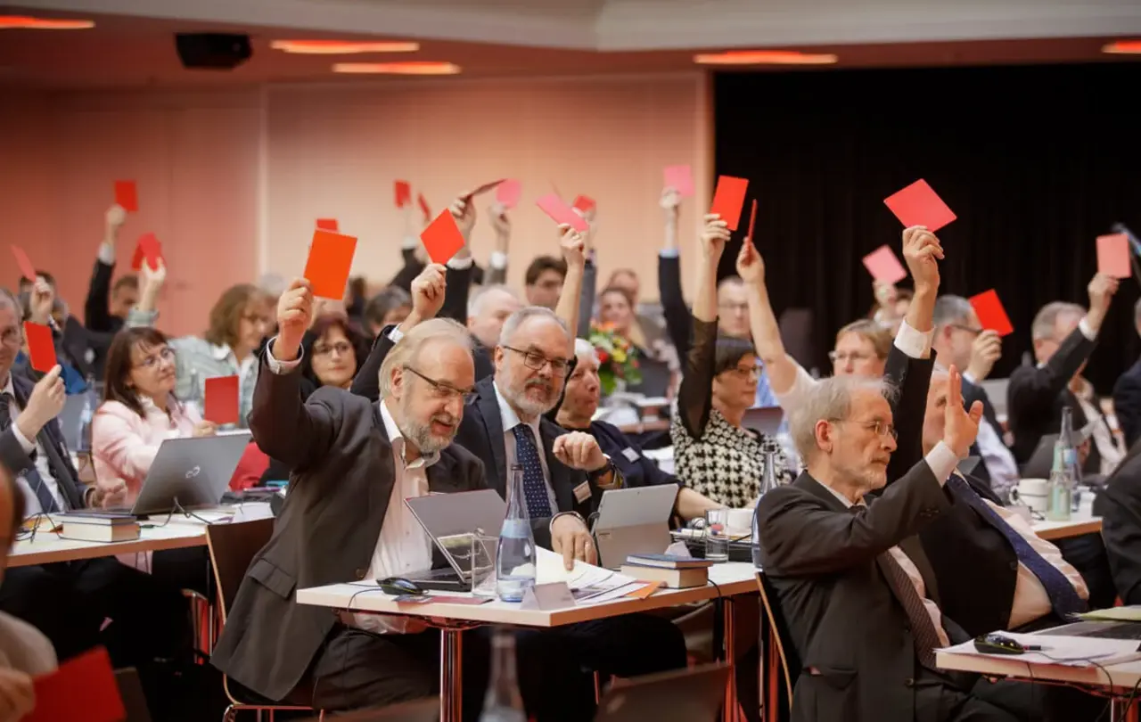 Abstimmung während der Synode