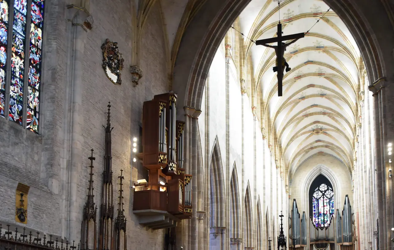 Im Herbst 2020 entschied die Ulmer Münstergemeinde, die Figuren der Heiligen Drei Könige nicht mehr aufzustellen.