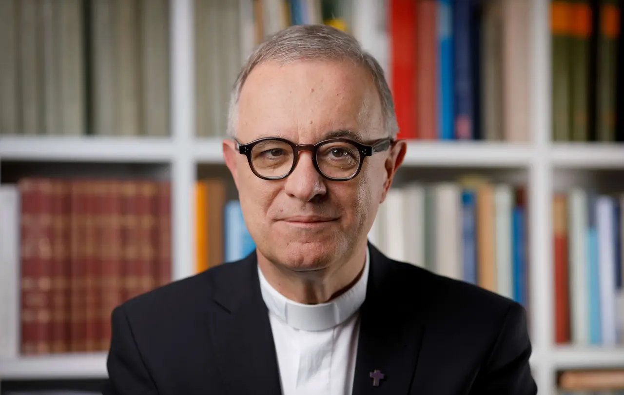 Landesbischof Dr. h. c. Frank Otfried July „Wir öffnen im Advent neue Perspektiven und zünden Lichter an“, so Landesbischof July in seiner Predigt.