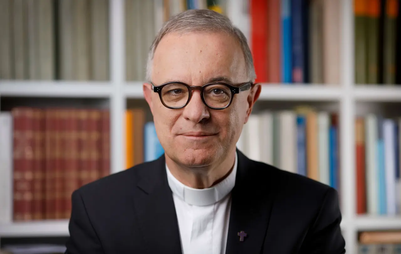 Landesbischof Dr. h. c. Frank Otfried July betont die Bedeutung persönlicher Begegnungen zwischen Christen und Juden.