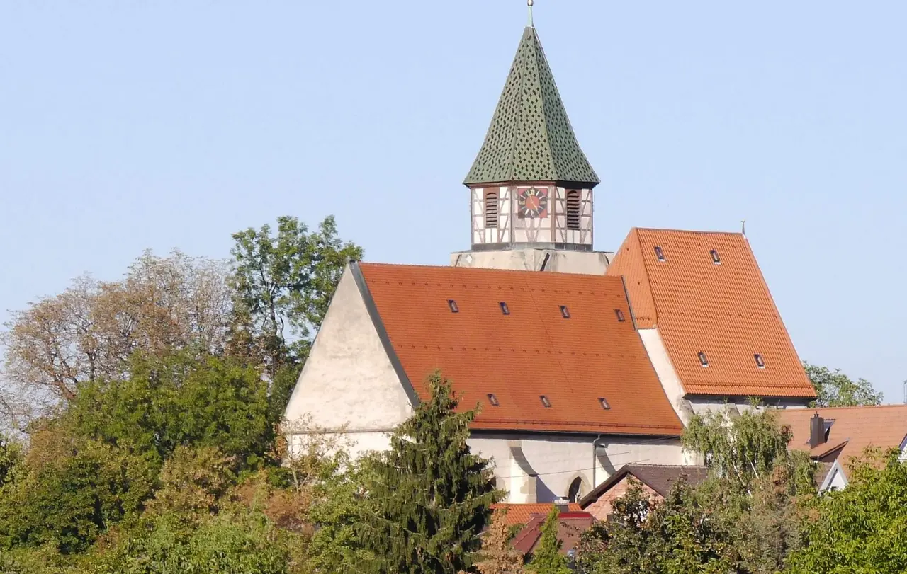 Von weitem sieht die Katharinenkirche Eglosheim zwar strahlend und gut erhalten aus, aber der Eindruck trügt.