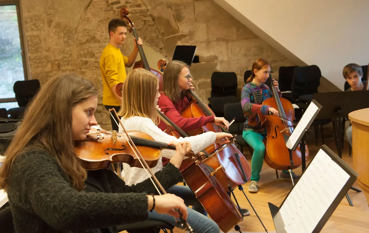 Gemeinsames Musizieren spielt eine wichtige Rolle im Leben der Seminaristen - hier in Maulbronn.